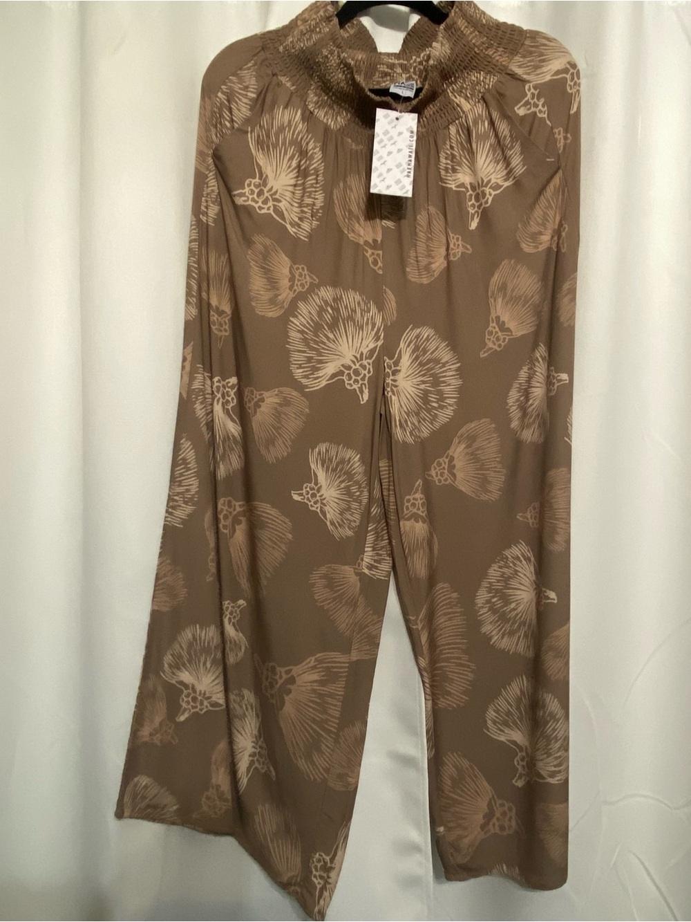 HAE Hawaii Women's Brown Liko Lehua Print Smocked Waist Wide Leg Pants Sz L NWT